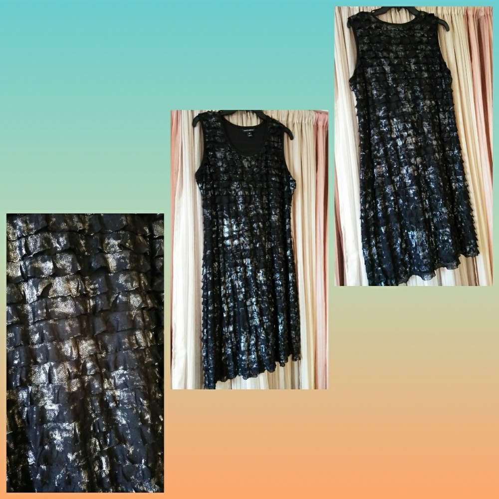 Dress - Picture 2 of 3